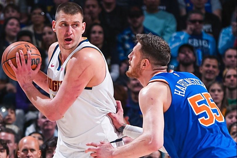 开云体育登录-HKA险胜DK，JackeyLove极限生还后反打宿敌对决半决赛，点燃全场激情