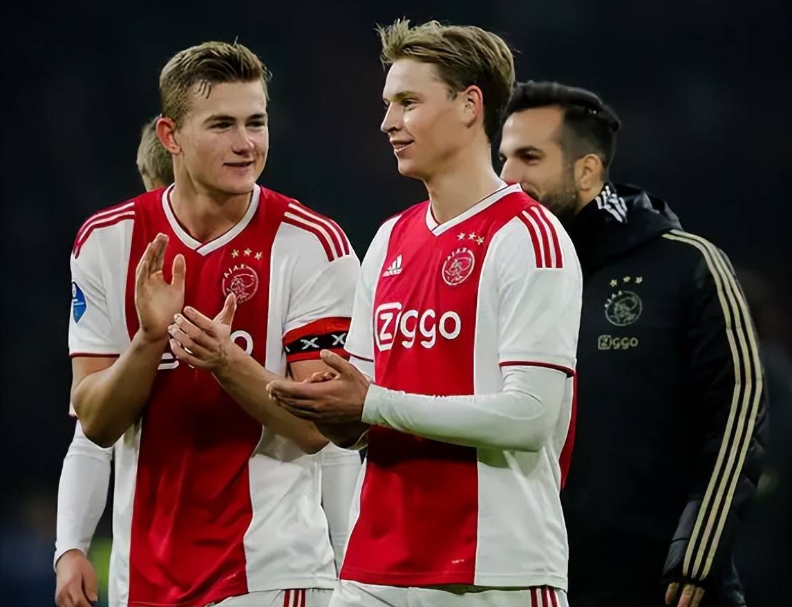 马赛翻盘韩国,范戴克点燃赛场 马赛翻盘韩国,范戴克点燃赛场