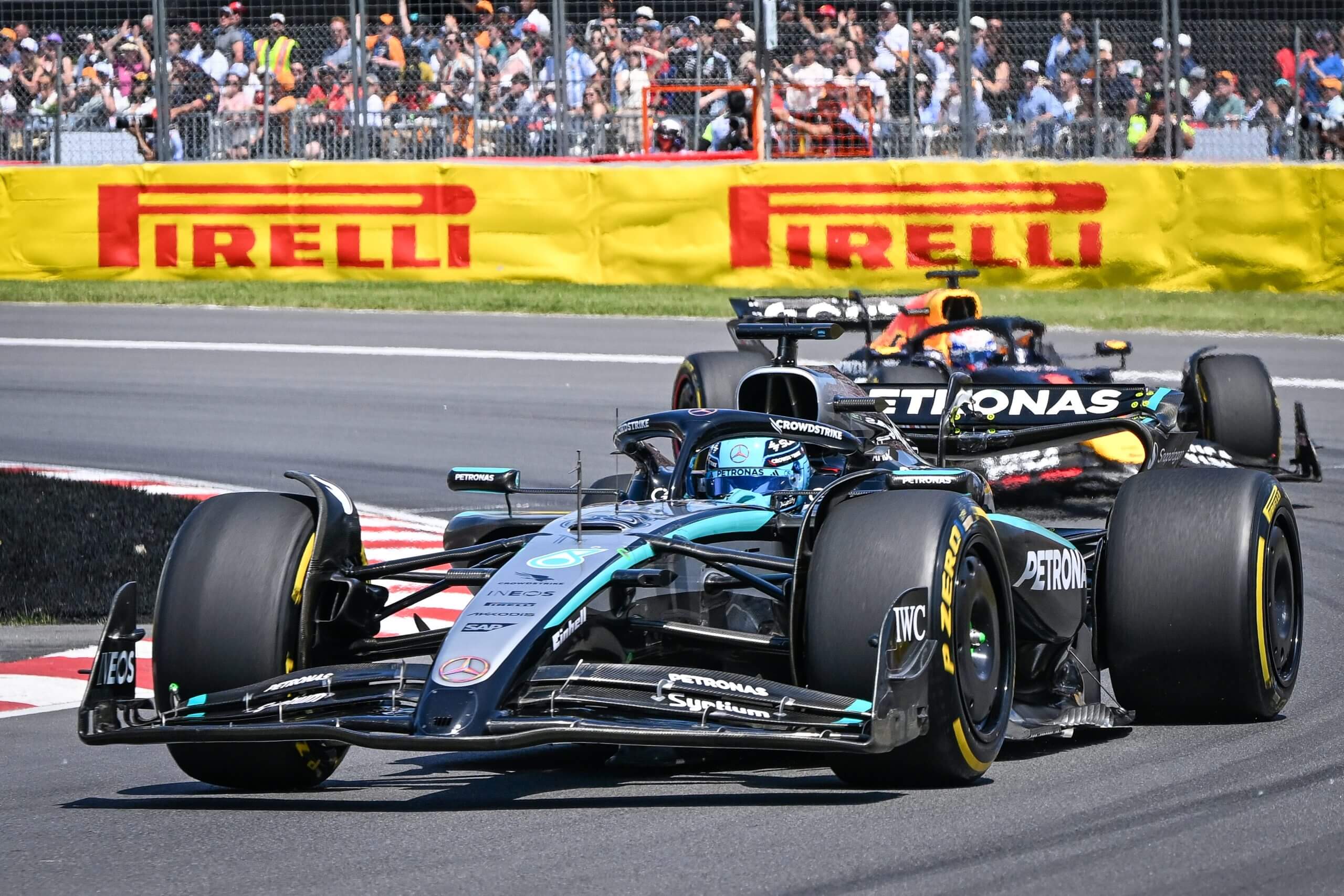 开云体育官方网站-红牛车队横扫雷诺车队，拉塞尔状态火热