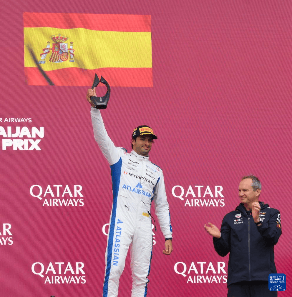 红牛车队横扫雷诺车队，拉塞尔状态火热